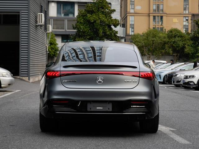 
								Mercedes-Benz EQS AMG 53 4MATIC+ 2022 full									