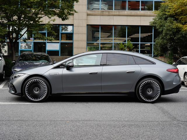 
								Mercedes-Benz EQS AMG 53 4MATIC+ 2022 full									